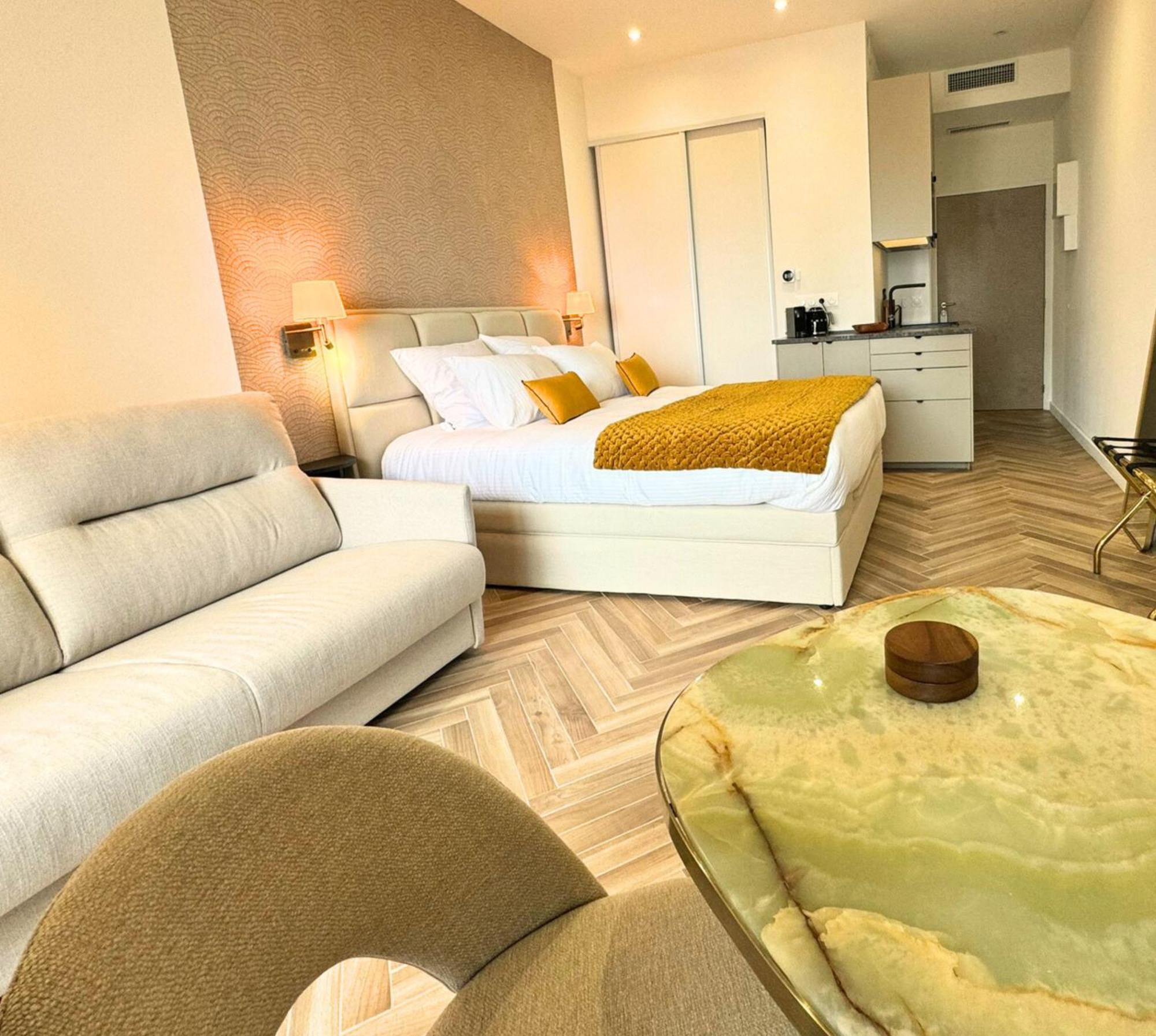 Monaco Border Luxury Suite - Sea View - Pool ボーソレイユ エクステリア 写真